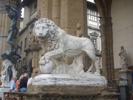 Loggia ella Signoria Leone di sinistra di Flaminio Vacca